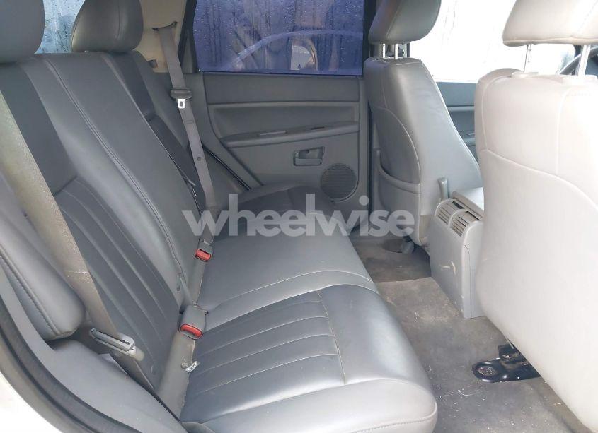 Photo 8 of 2005 Jeep Grand CHEROKEE LAREDO (VIN 1J4GS48K85C658364)