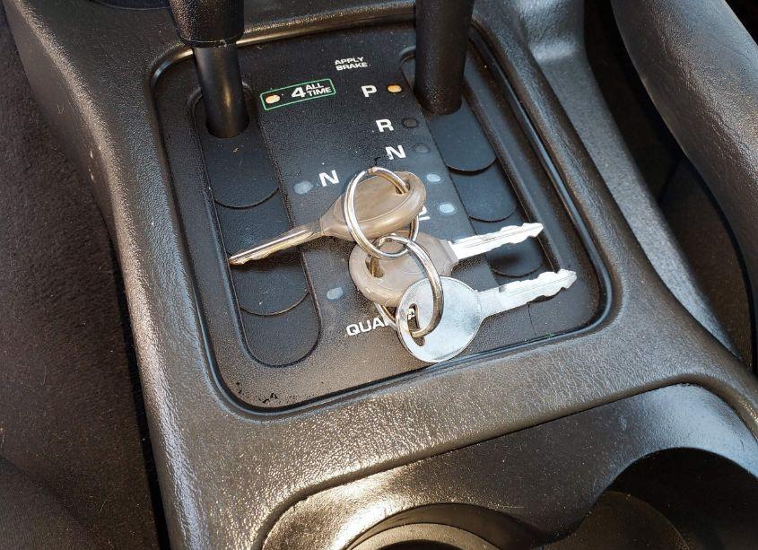 Photo 11 of 2004 Jeep Grand CHEROKEE LAREDO (VIN 1J4GW48J84C280170)