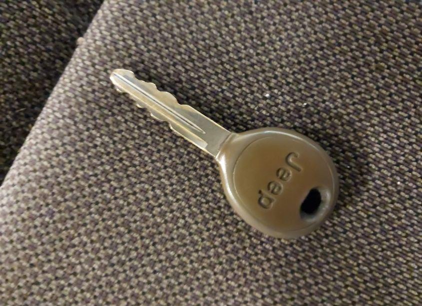 Photo 11 of 2001 Jeep Grand CHEROKEE LAREDO (VIN 1J4GW48N61C728579)