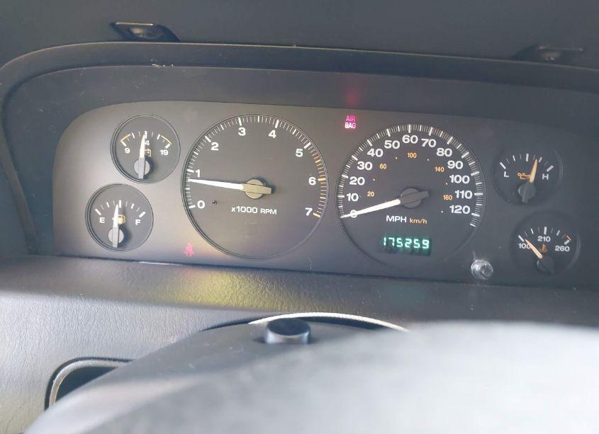 Photo 7 of 2002 Jeep Grand CHEROKEE LAREDO (VIN 1J4GW48N82C205744)