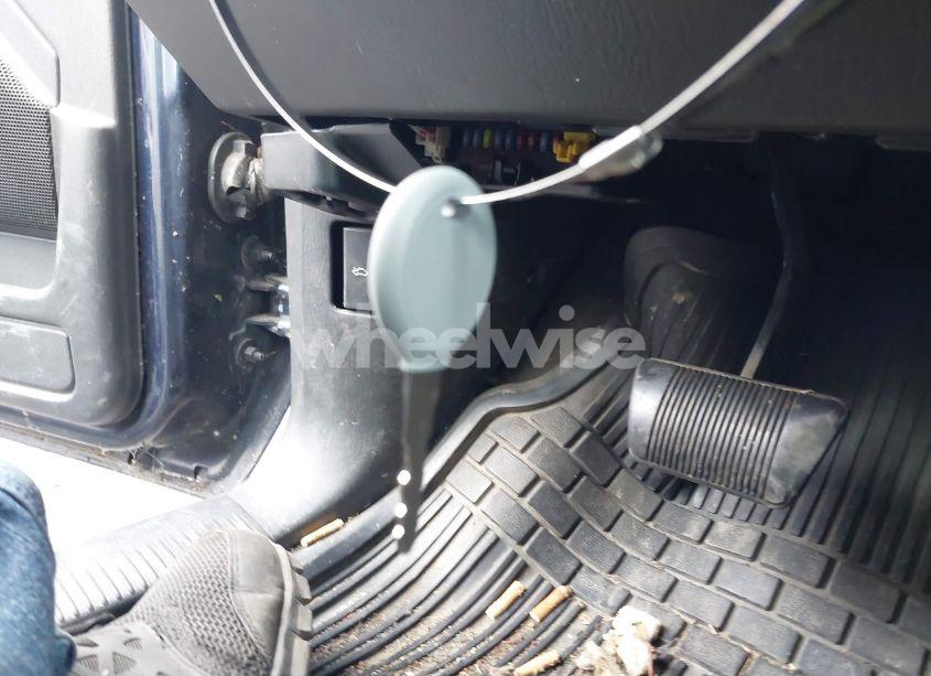 Photo 11 of 2004 Jeep Grand CHEROKEE LAREDO (VIN 1J4GW48N94C261615)