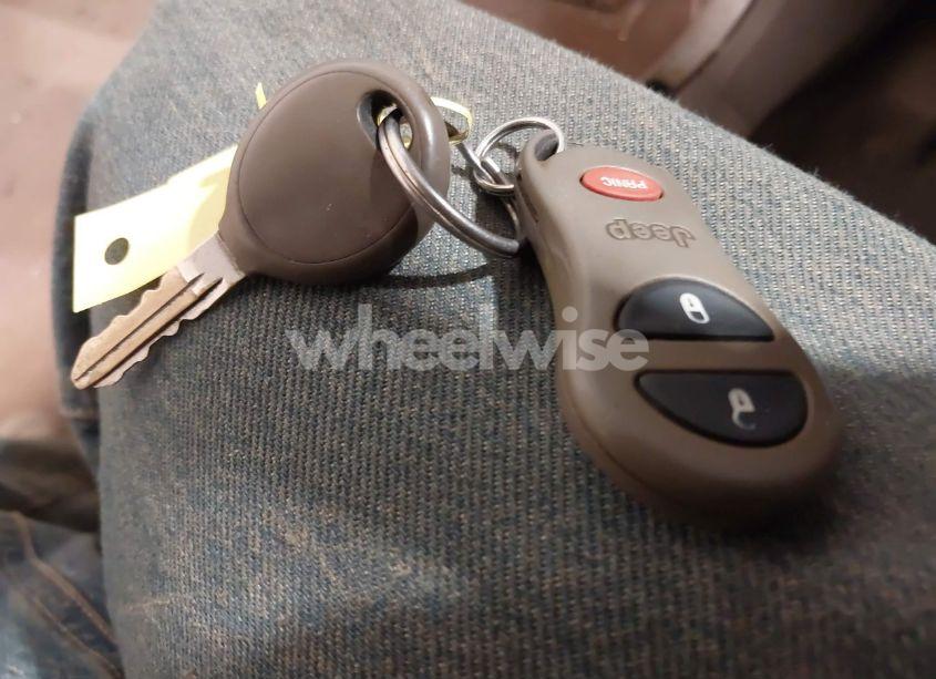 Photo 11 of 2004 Jeep Grand CHEROKEE LAREDO (VIN 1J4GW48NX4C252079)