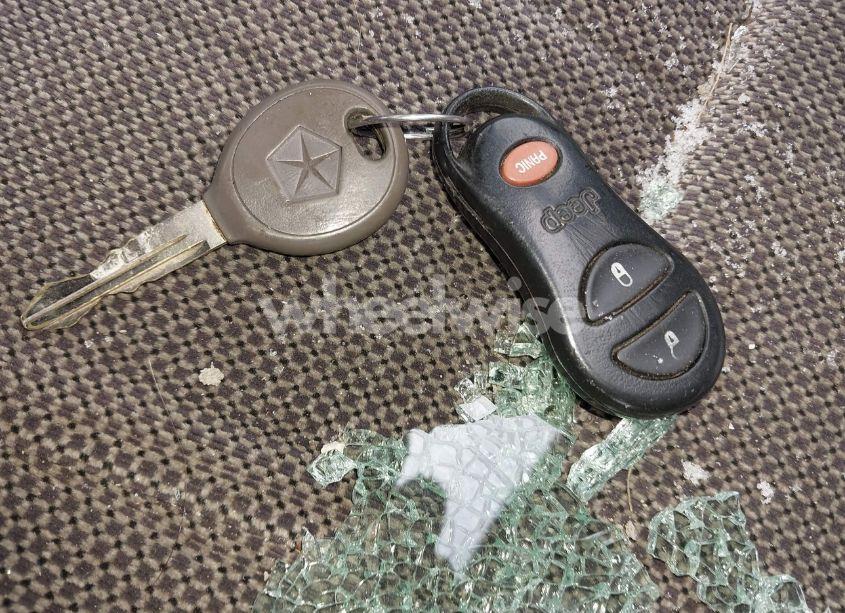 Photo 11 of 2001 Jeep Grand CHEROKEE LAREDO (VIN 1J4GW48S01C683497)