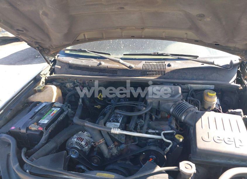 Photo 10 of 2004 Jeep Grand CHEROKEE LAREDO (VIN 1J4GW48S04C208257)