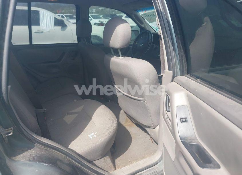 Photo 8 of 2004 Jeep Grand CHEROKEE LAREDO (VIN 1J4GW48S04C208257)