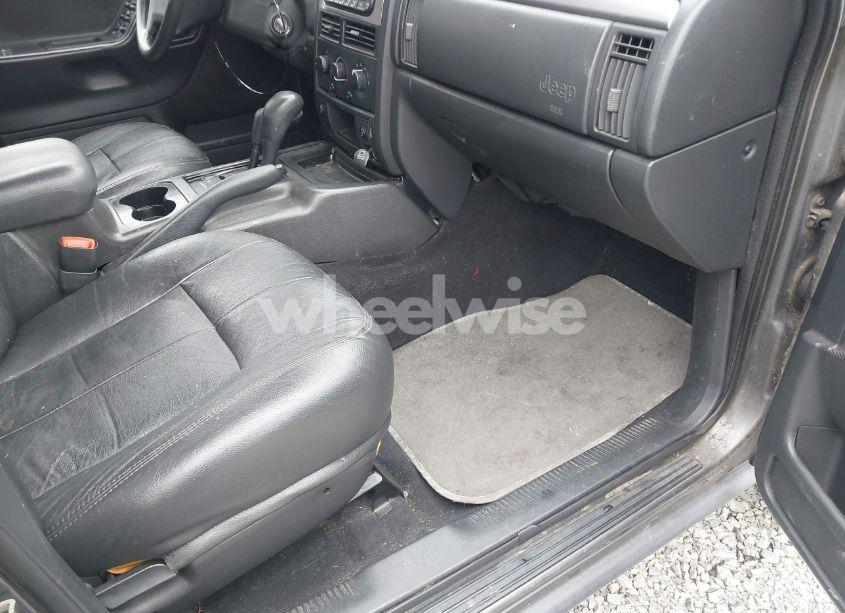 Photo 5 of 2004 Jeep Grand CHEROKEE LAREDO (VIN 1J4GW48S04C243722)