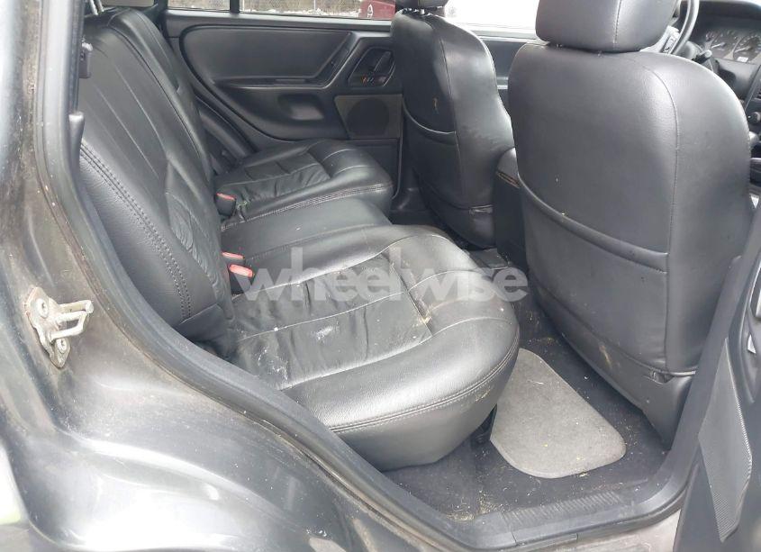 Photo 8 of 2004 Jeep Grand CHEROKEE LAREDO (VIN 1J4GW48S04C243722)