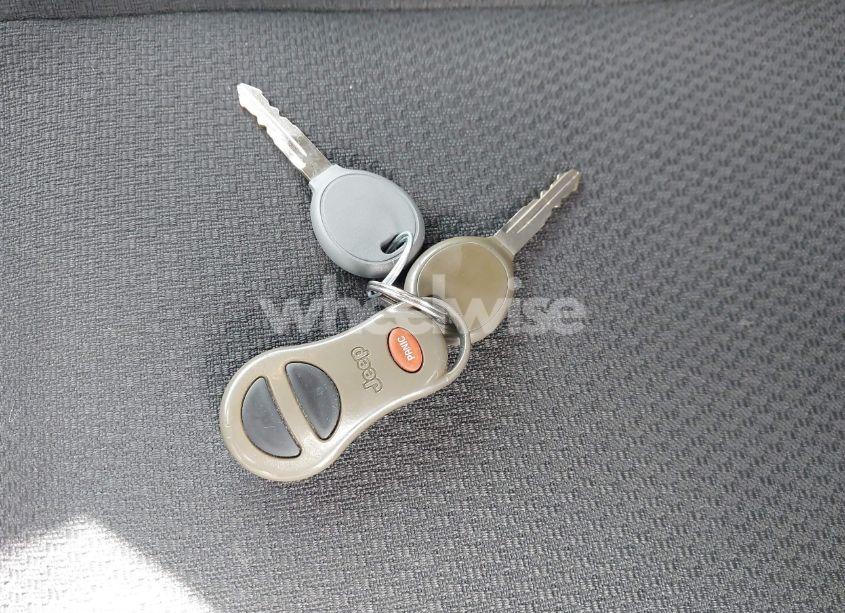 Photo 11 of 2004 Jeep Grand CHEROKEE LAREDO (VIN 1J4GW48S04C363407)