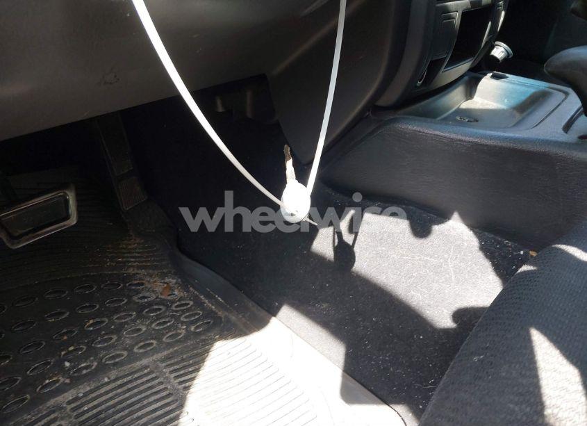 Photo 11 of 2004 Jeep Grand CHEROKEE LAREDO (VIN 1J4GW48S04C374620)