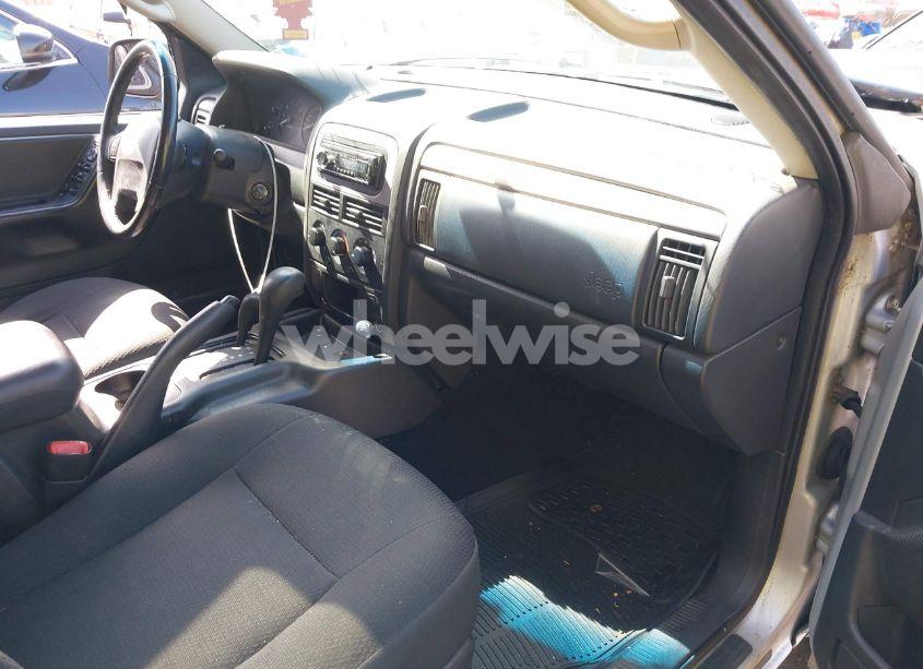 Photo 5 of 2004 Jeep Grand CHEROKEE LAREDO (VIN 1J4GW48S04C374620)