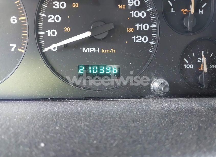 Photo 7 of 2004 Jeep Grand CHEROKEE LAREDO (VIN 1J4GW48S04C374620)