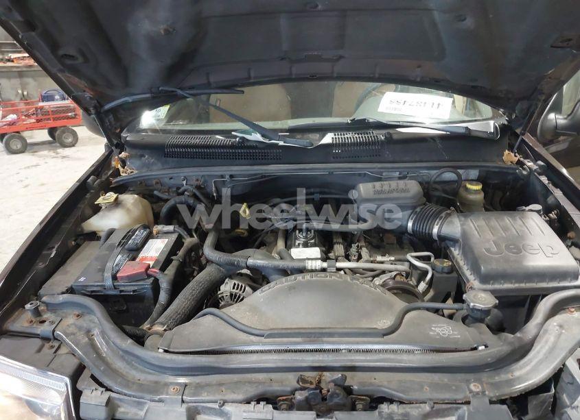 Photo 10 of 2004 Jeep Grand CHEROKEE LAREDO (VIN 1J4GW48S34C175142)