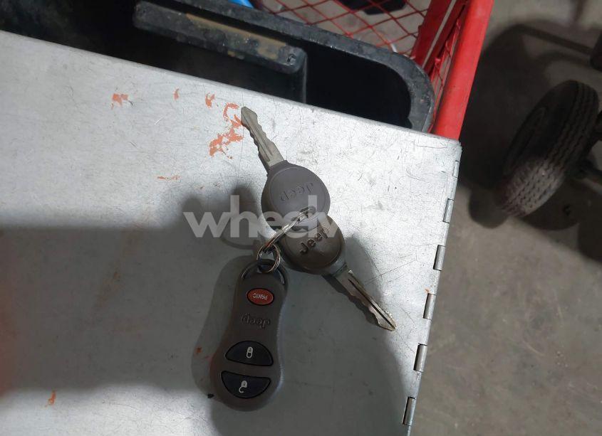 Photo 11 of 2004 Jeep Grand CHEROKEE LAREDO (VIN 1J4GW48S34C175142)