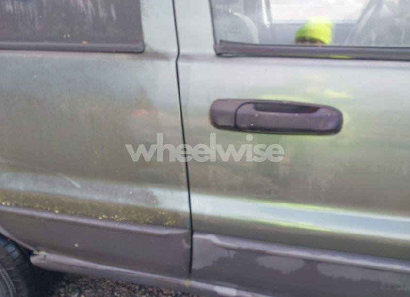 Photo 12 of 2004 Jeep Grand CHEROKEE LAREDO (VIN 1J4GW48S44C248597)