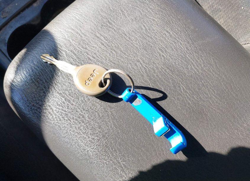 Photo 11 of 2002 Jeep Grand CHEROKEE LAREDO (VIN 1J4GW48S52C125727)