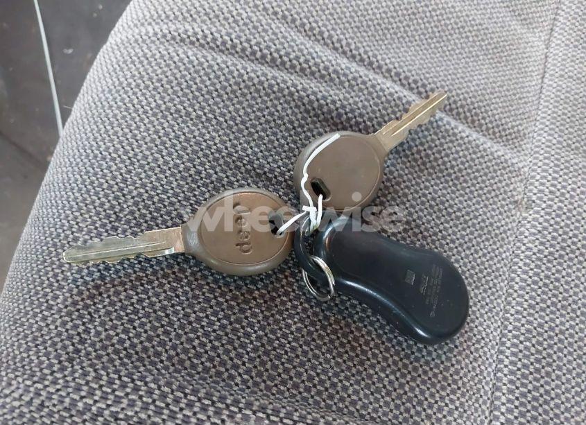 Photo 11 of 2001 Jeep Grand CHEROKEE LAREDO (VIN 1J4GW48S61C601028)