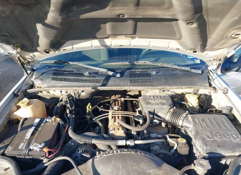 Photo 10 of 2004 Jeep Grand CHEROKEE LAREDO (VIN 1J4GW48S64C142605)