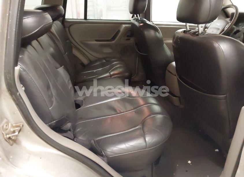 Photo 8 of 2004 Jeep Grand CHEROKEE LAREDO (VIN 1J4GW48S64C294903)