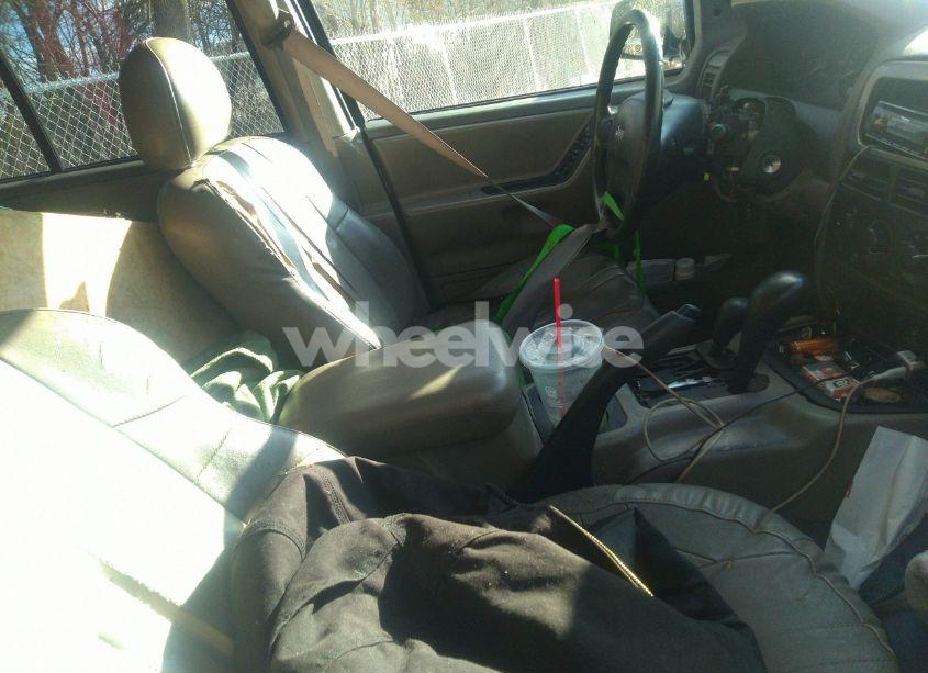 Photo 5 of 2004 Jeep Grand CHEROKEE LAREDO (VIN 1J4GW48S64C357529)