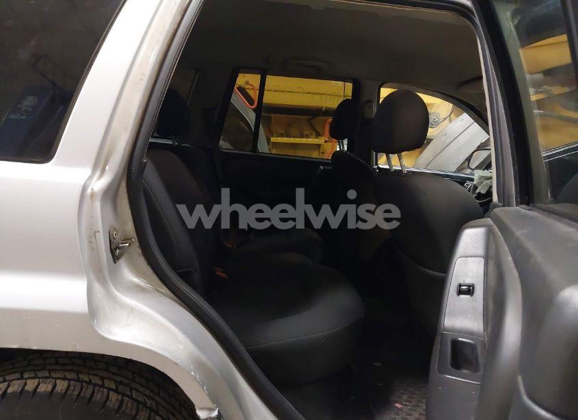 Photo 8 of 2004 Jeep Grand CHEROKEE LAREDO (VIN 1J4GW48S74C352498)