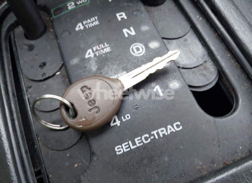 Photo 11 of 2002 Jeep Grand CHEROKEE LAREDO (VIN 1J4GW48S82C263360)