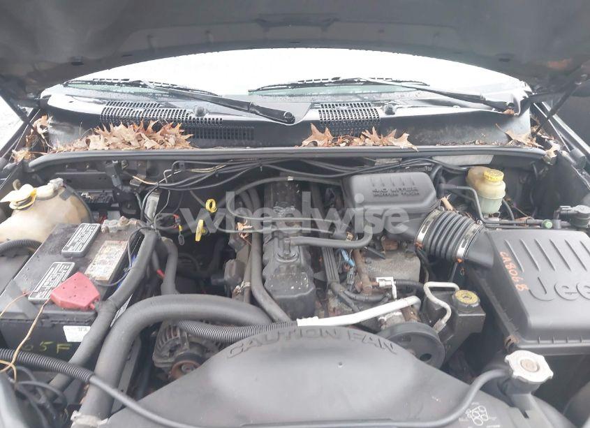 Photo 10 of 2002 Jeep Grand CHEROKEE LAREDO (VIN 1J4GW48S92C175143)