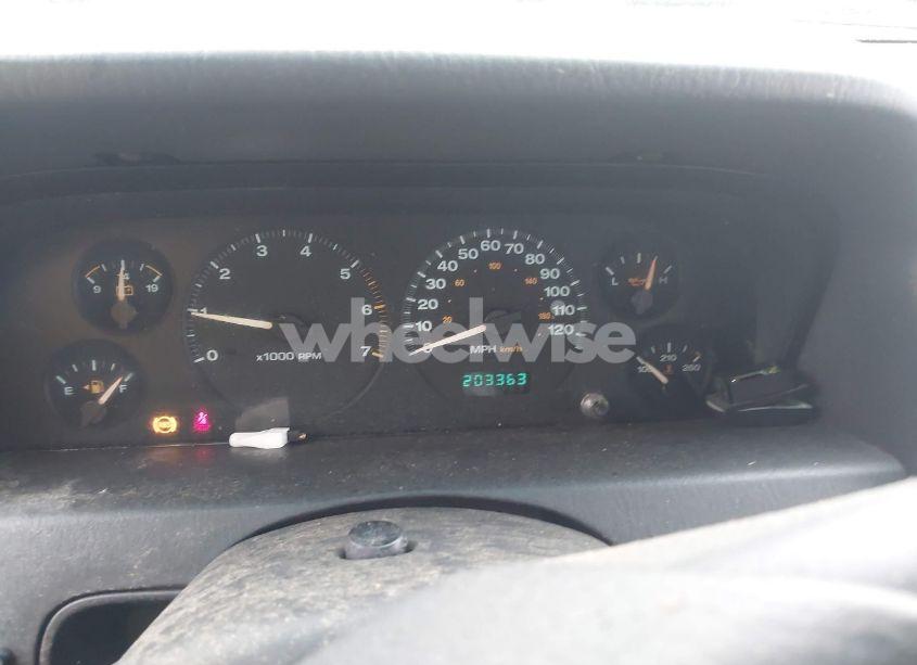 Photo 7 of 2002 Jeep Grand CHEROKEE LAREDO (VIN 1J4GW48S92C175143)