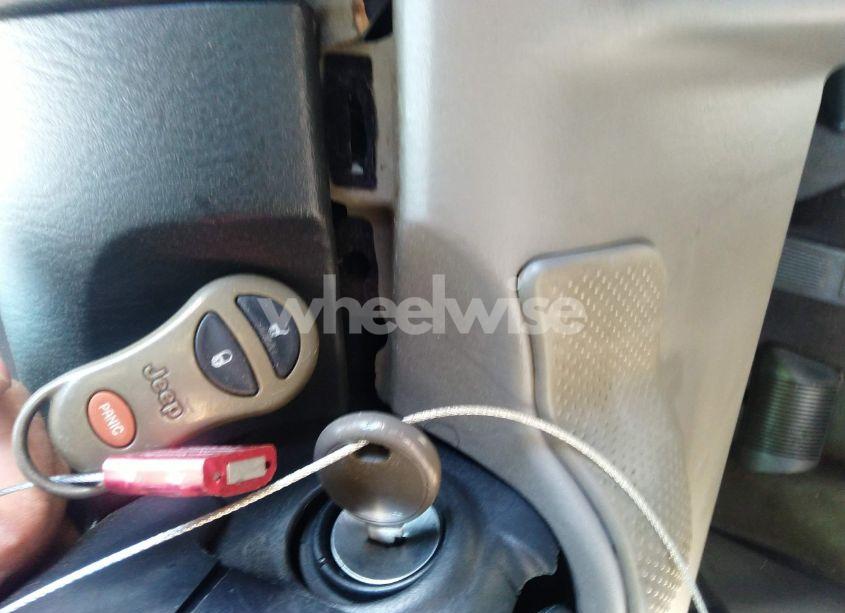 Photo 11 of 2004 Jeep Grand CHEROKEE LAREDO (VIN 1J4GW48S94C395238)