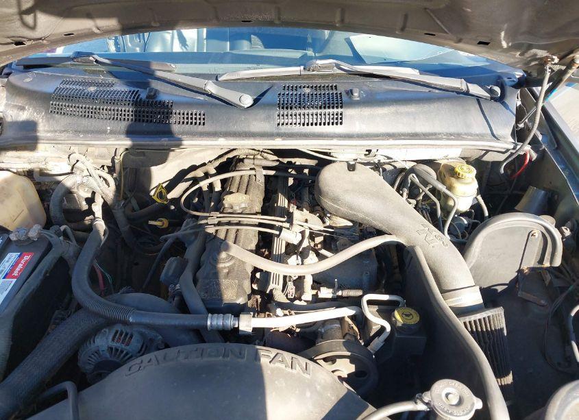 Photo 10 of 2004 Jeep Grand CHEROKEE LAREDO (VIN 1J4GW48SX4C253643)