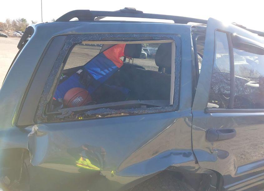 Photo 13 of 2004 Jeep Grand CHEROKEE LAREDO (VIN 1J4GW48SX4C253643)