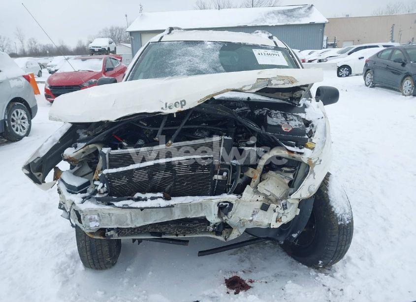 Photo 6 of 2004 Jeep Grand CHEROKEE LAREDO (VIN 1J4GW48SX4C291440)