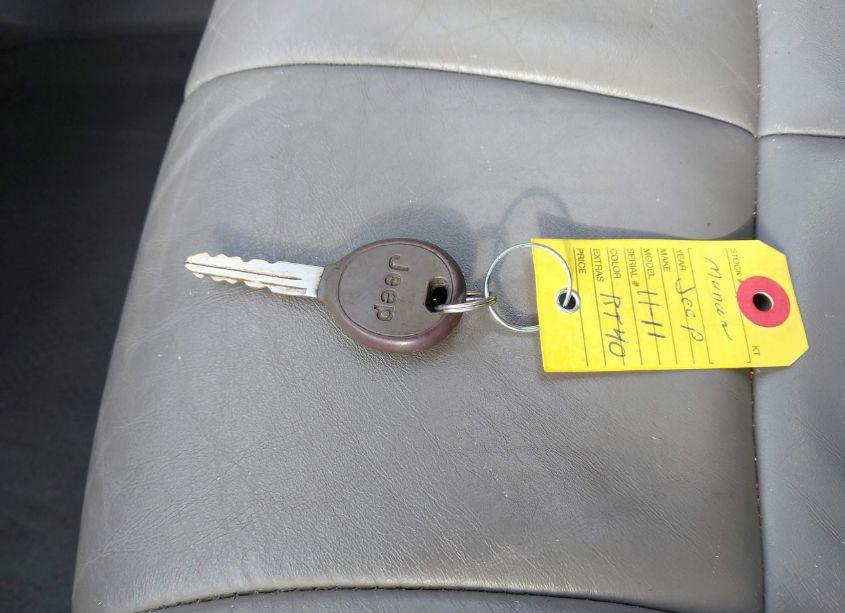 Photo 11 of 2004 Jeep Grand CHEROKEE LIMITED (VIN 1J4GW58NX4C304333)