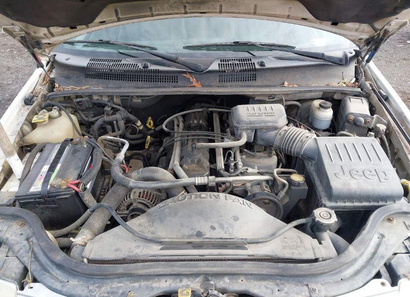 Photo 10 of 1999 Jeep Grand CHEROKEE LAREDO (VIN 1J4GW58S2XC739017)