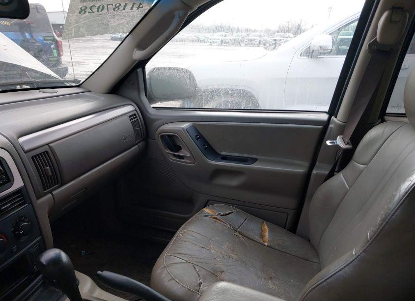 Photo 5 of 2004 Jeep Grand CHEROKEE LAREDO (VIN 1J4GX48N34C375719)