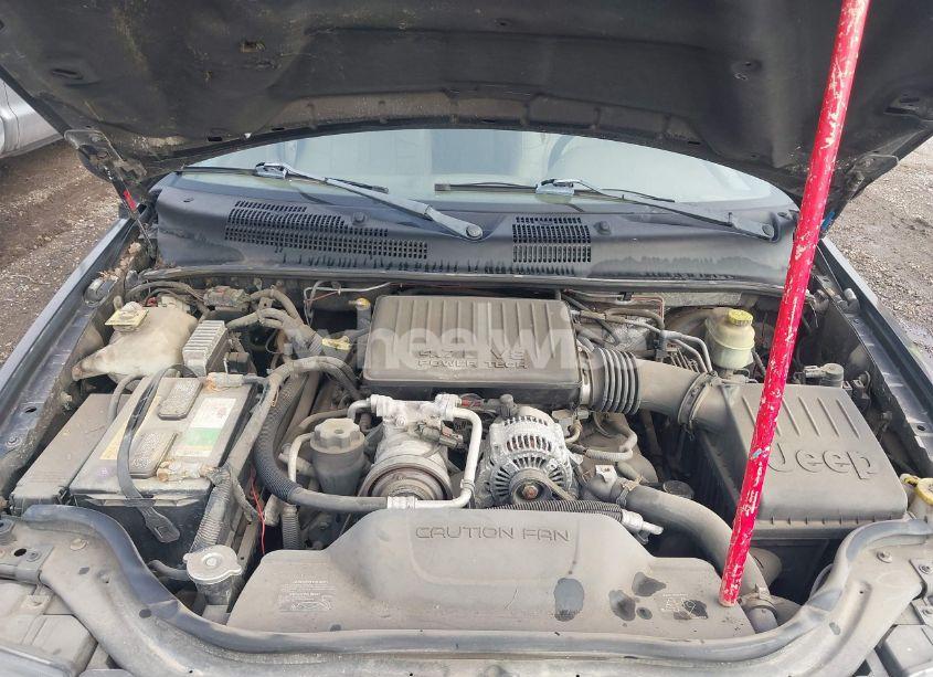 Photo 10 of 2004 Jeep Grand CHEROKEE LAREDO (VIN 1J4GX48N74C385749)