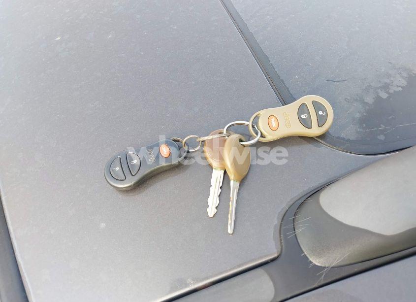 Photo 11 of 2004 Jeep Grand CHEROKEE LAREDO (VIN 1J4GX48N74C385749)