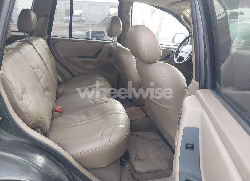 Photo 8 of 2004 Jeep Grand CHEROKEE LAREDO (VIN 1J4GX48N74C385749)