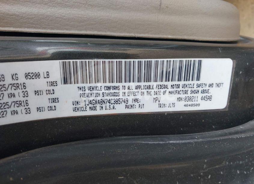 Photo 9 of 2004 Jeep Grand CHEROKEE LAREDO (VIN 1J4GX48N74C385749)