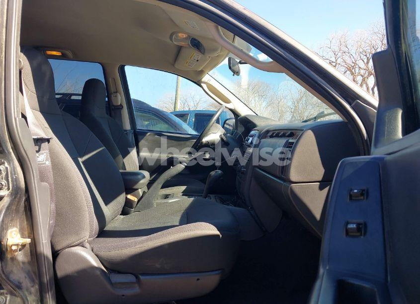 Photo 5 of 2004 Jeep Grand CHEROKEE LAREDO (VIN 1J4GX48S04C340545)