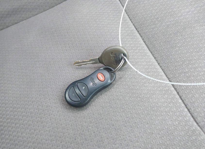 Photo 11 of 2004 Jeep Grand CHEROKEE LAREDO (VIN 1J4GX48S14C155162)