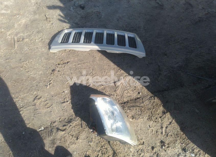 Photo 12 of 2004 Jeep Grand CHEROKEE LAREDO (VIN 1J4GX48S14C320501)