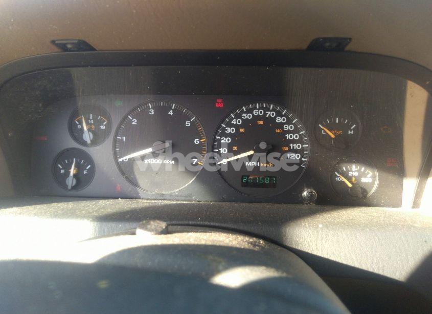 Photo 7 of 2004 Jeep Grand CHEROKEE LAREDO (VIN 1J4GX48S14C320501)