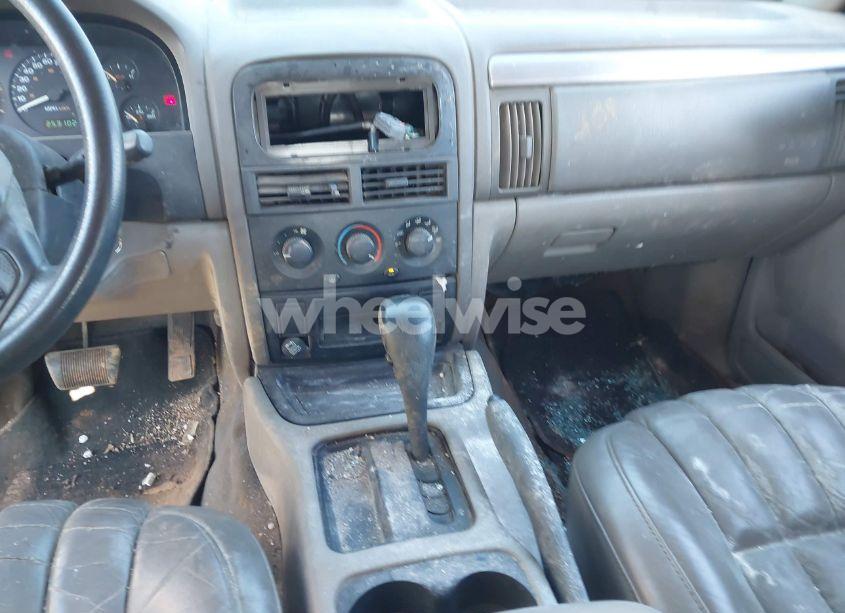 Photo 17 of 2004 Jeep Grand CHEROKEE LAREDO (VIN 1J4GX48S64C117636)