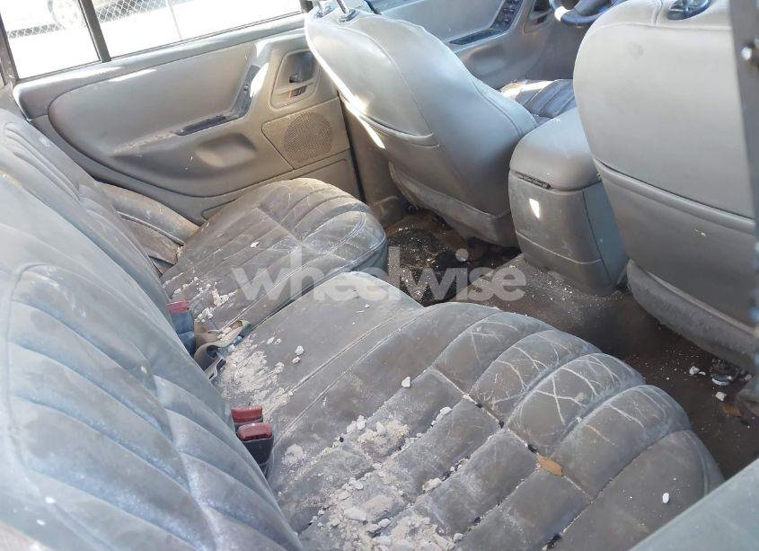 Photo 8 of 2004 Jeep Grand CHEROKEE LAREDO (VIN 1J4GX48S64C117636)