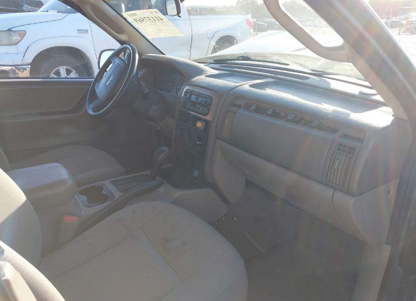 Photo 5 of 2004 Jeep Grand CHEROKEE LAREDO (VIN 1J4GX48S74C320731)