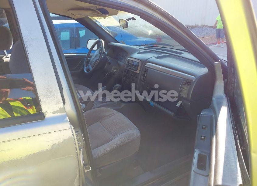 Photo 5 of 2001 Jeep Grand CHEROKEE LAREDO (VIN 1J4GX48S81C729106)