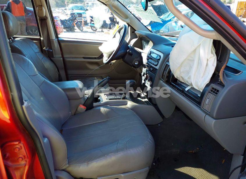 Photo 5 of 2004 Jeep Grand CHEROKEE LAREDO (VIN 1J4GX48S84C155109)