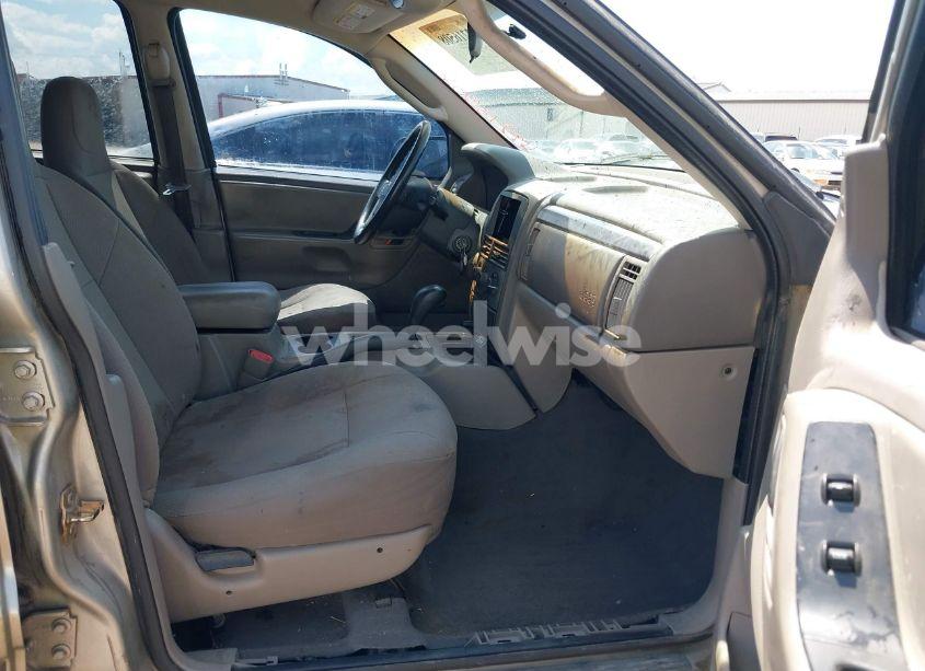 Photo 5 of 2004 Jeep Grand CHEROKEE LAREDO (VIN 1J4GX48S84C163372)