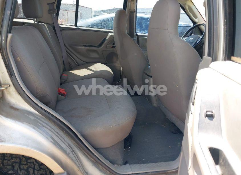 Photo 8 of 2004 Jeep Grand CHEROKEE LAREDO (VIN 1J4GX48S84C163372)