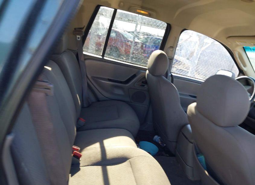 Photo 8 of 2003 Jeep Grand CHEROKEE LAREDO (VIN 1J4GX48S93C613979)